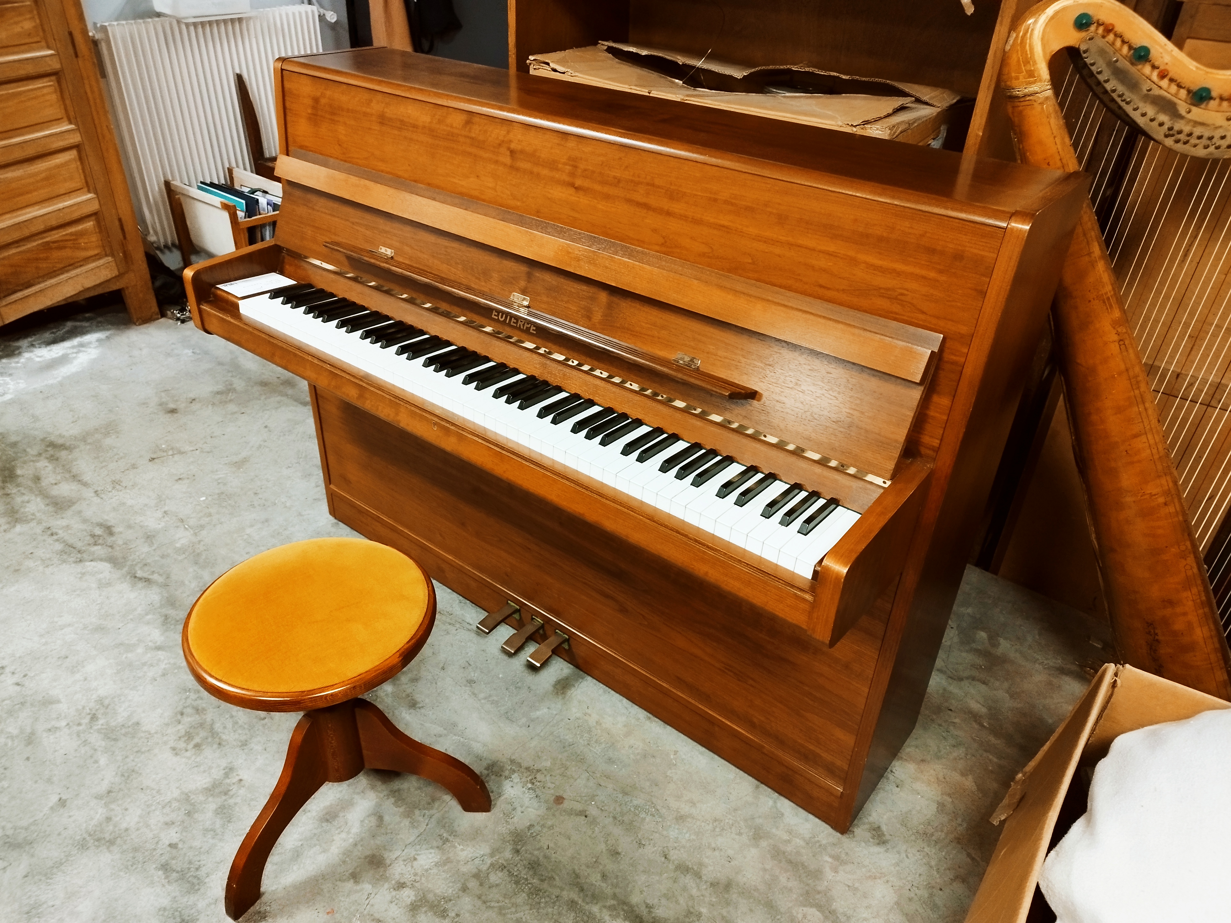 clic pour ouvrir dans un nouvel onglet piano droit Euterpe à acheter sur Montpellier